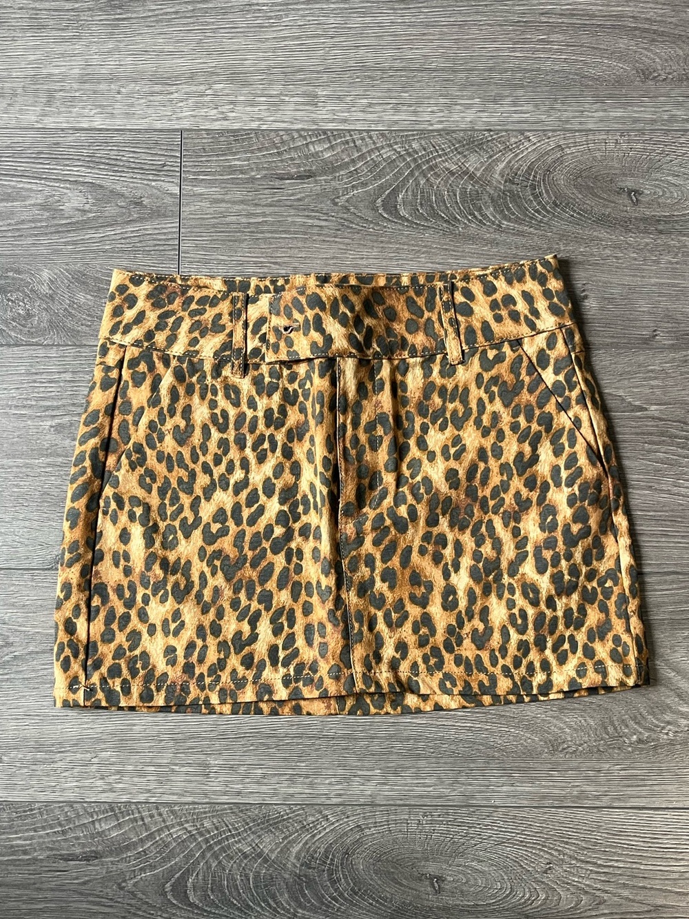Divided Leopard Print Mini Skirt
